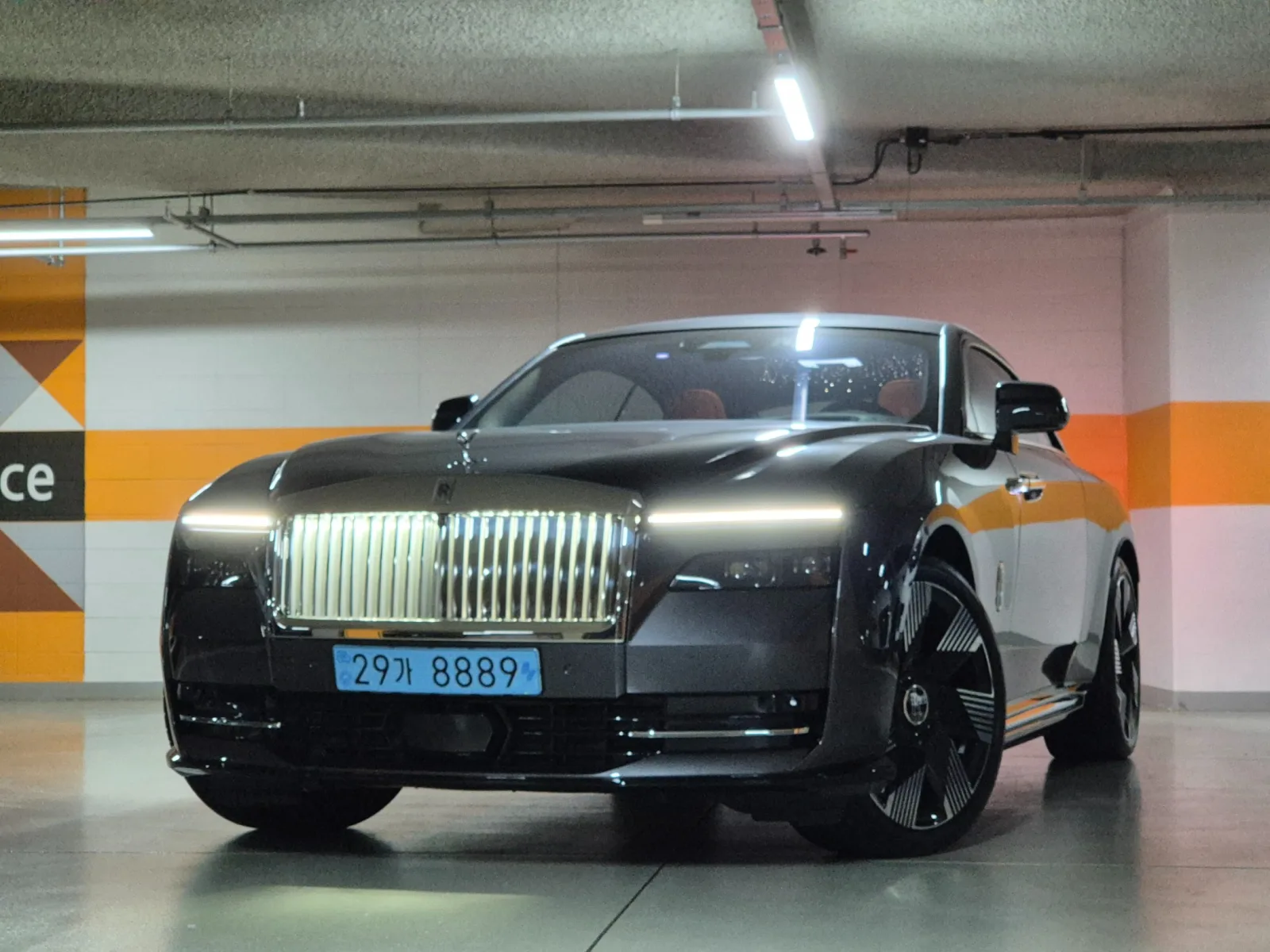 2024 Rolls-Royce Spectre