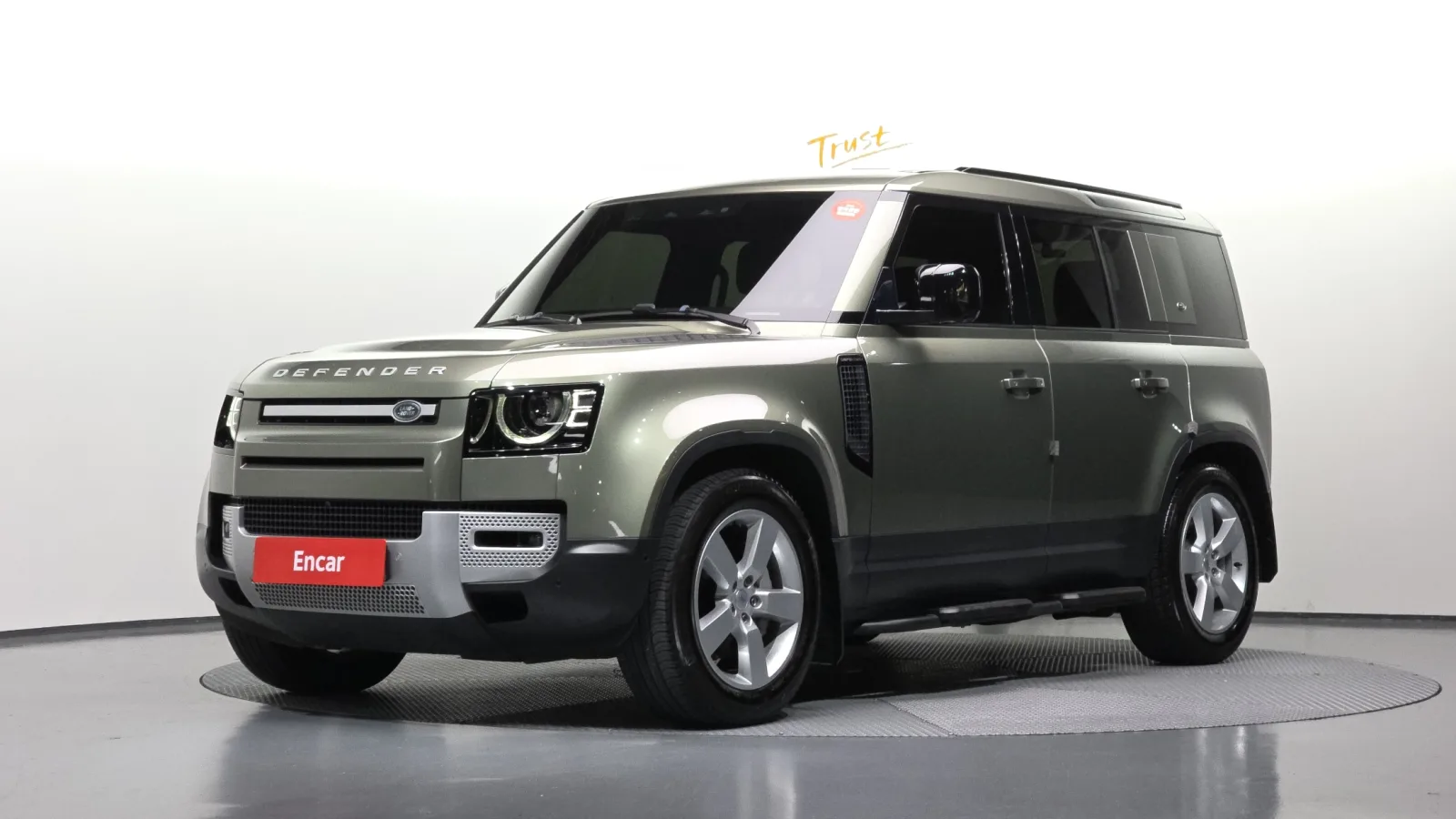 2023 Land Rover Defender