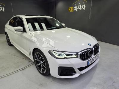 2022 BMW 5-Series