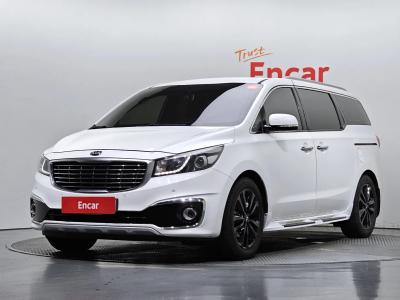 2015 Kia Carnival