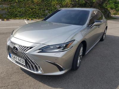 2026 Lexus ES