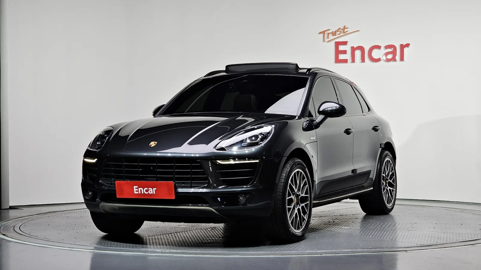 2017 Porsche Macan