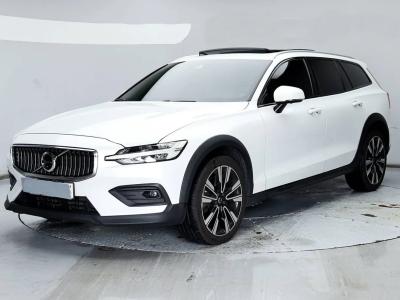 2022 Volvo V60