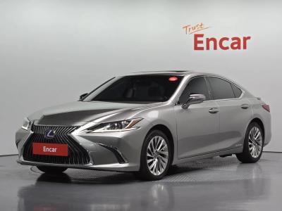 2021 Lexus ES