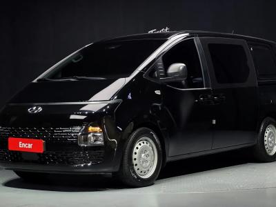 2022 Hyundai Staria