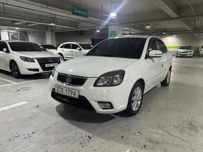 2010 Kia pride
