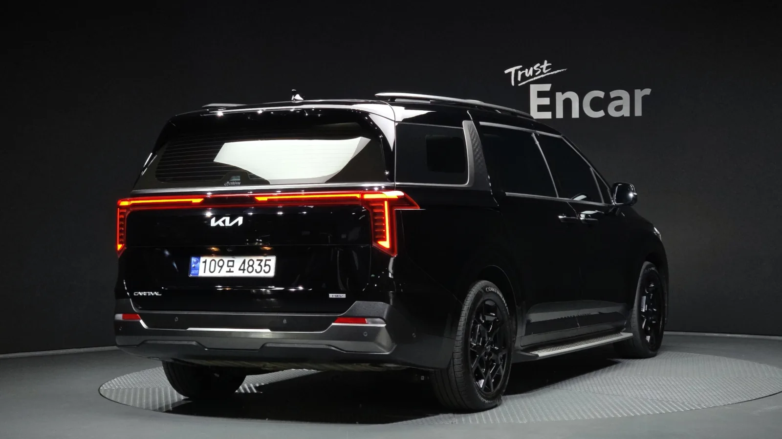 2025 Kia Carnival