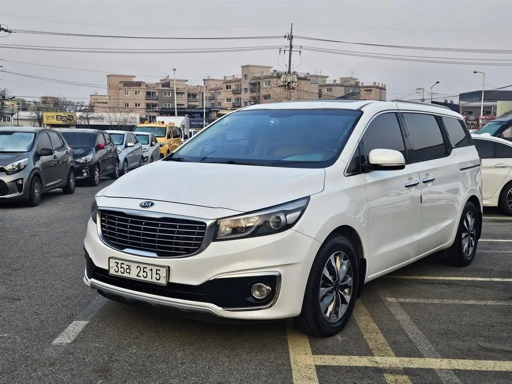 2015 Kia Carnival