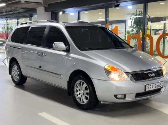 2013 Kia Carnival