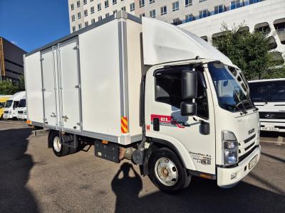 2022 Isuzu Elf