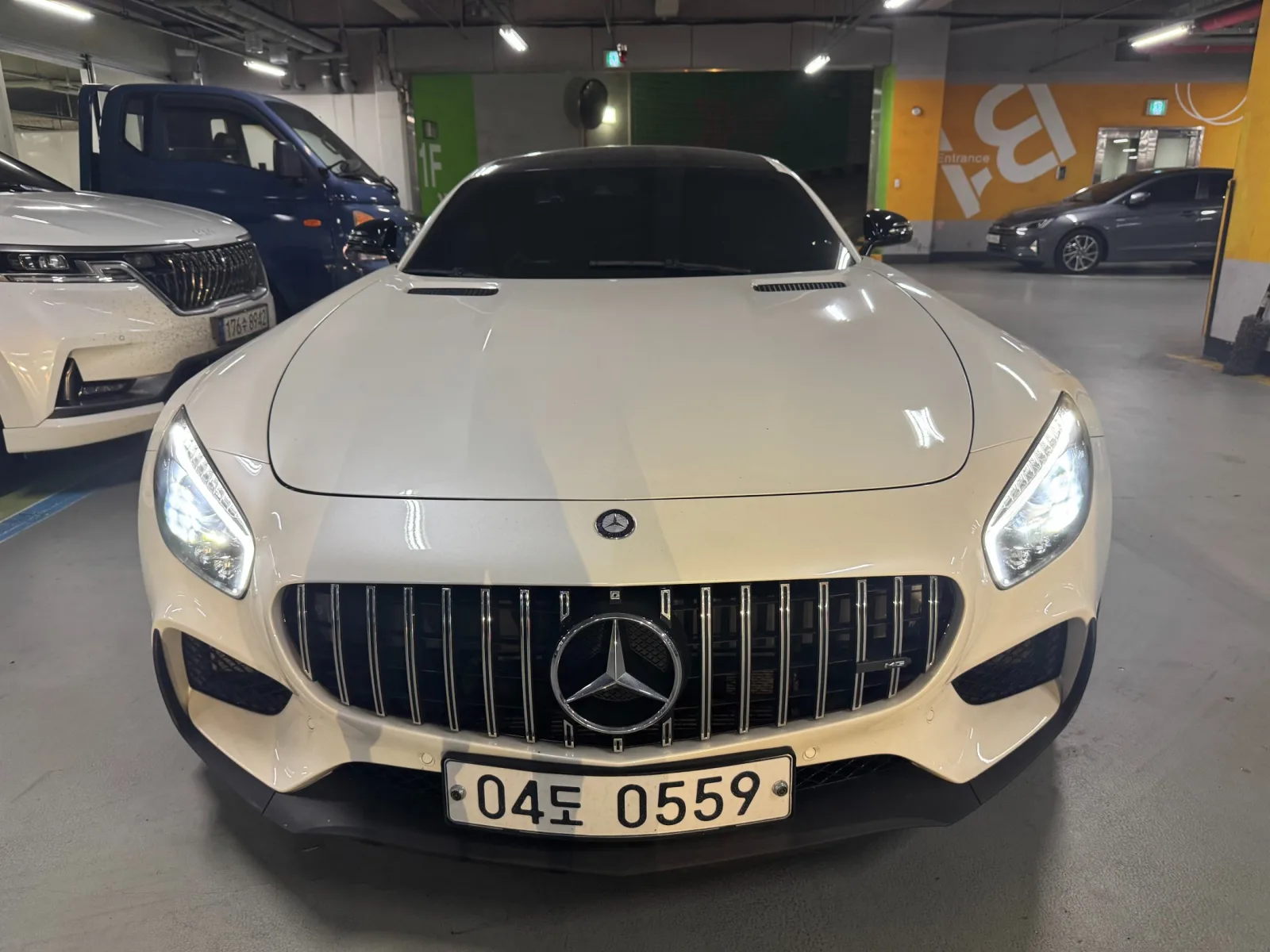 2016 Mercedes-Benz AMG GT