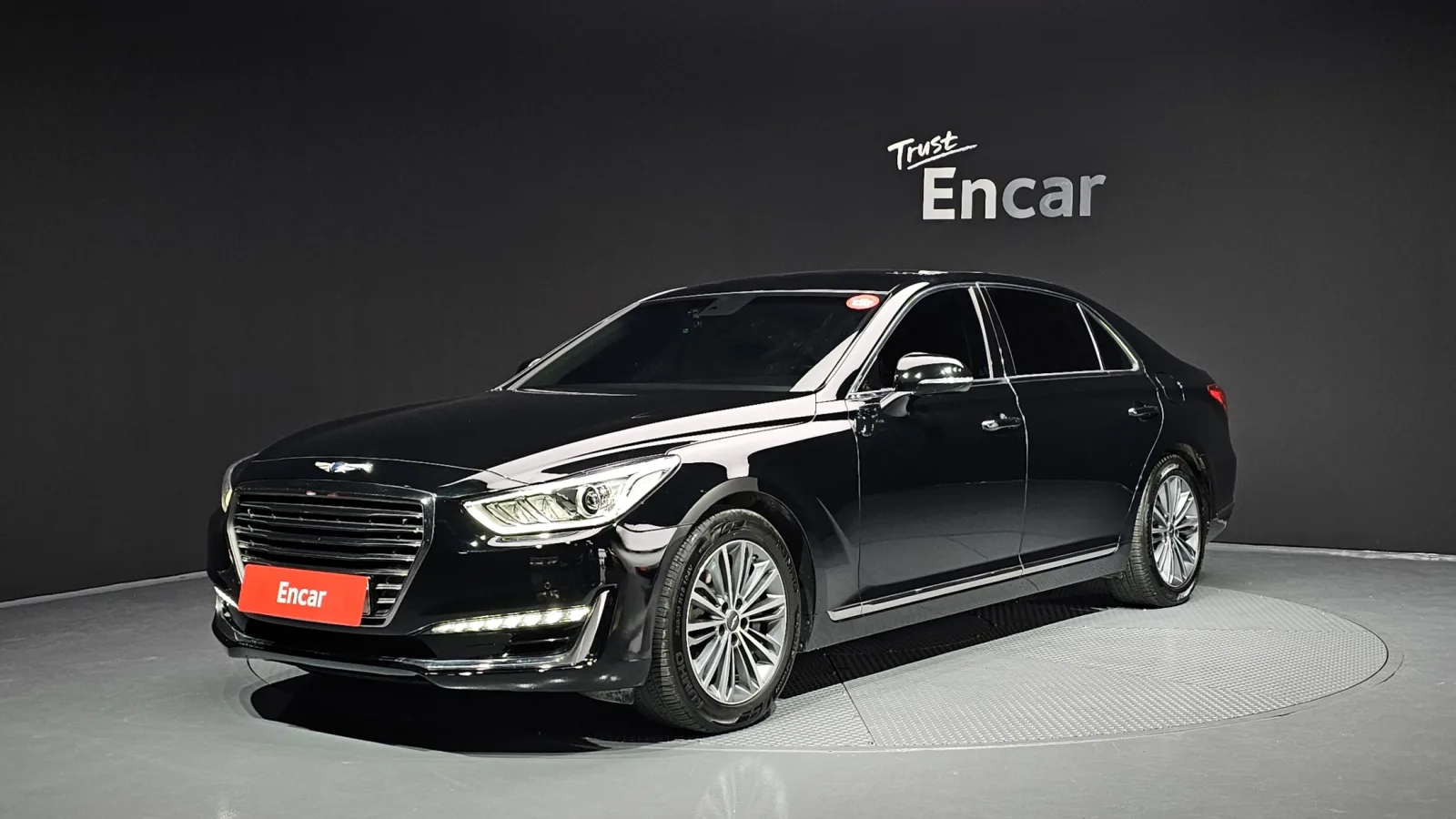2016 Genesis EQ900