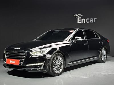 2016 Genesis EQ900