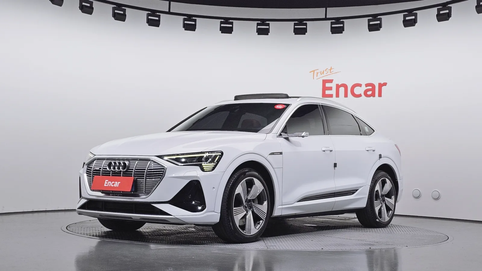 2022 Audi e-tron