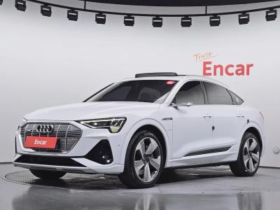 2022 Audi e-tron