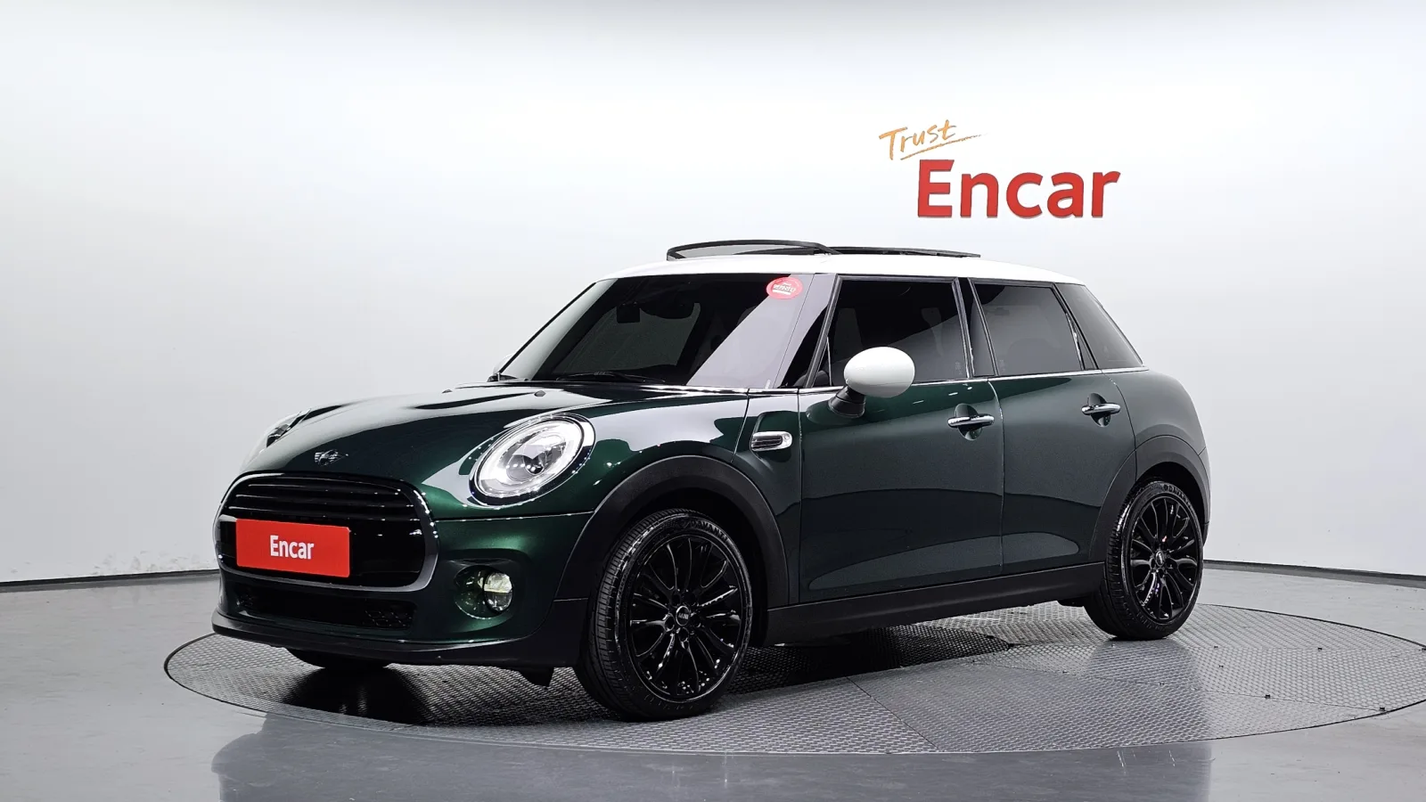 2017 MINI Cooper