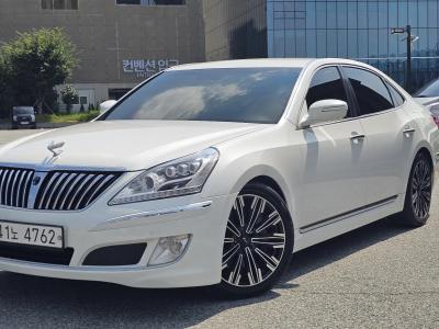 2012 Hyundai Equus