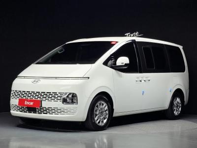 2025 Hyundai Staria