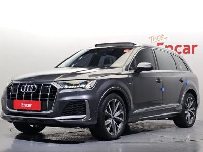 2021 Audi Q7
