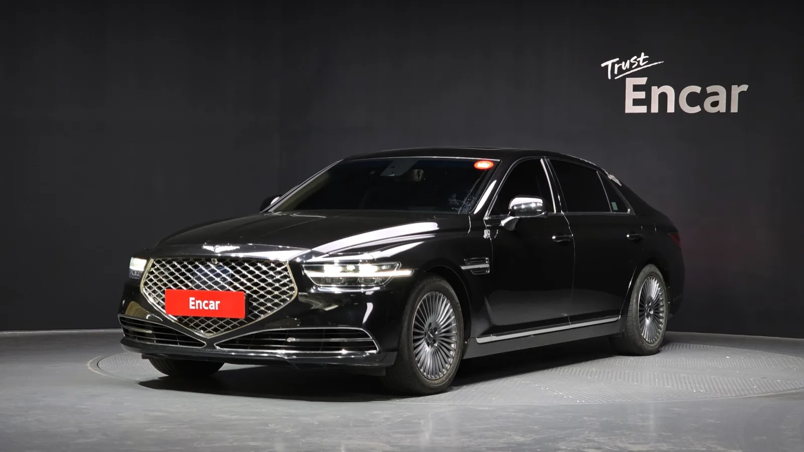 2019 Genesis G90