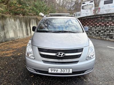 2016 Hyundai Grand Starex