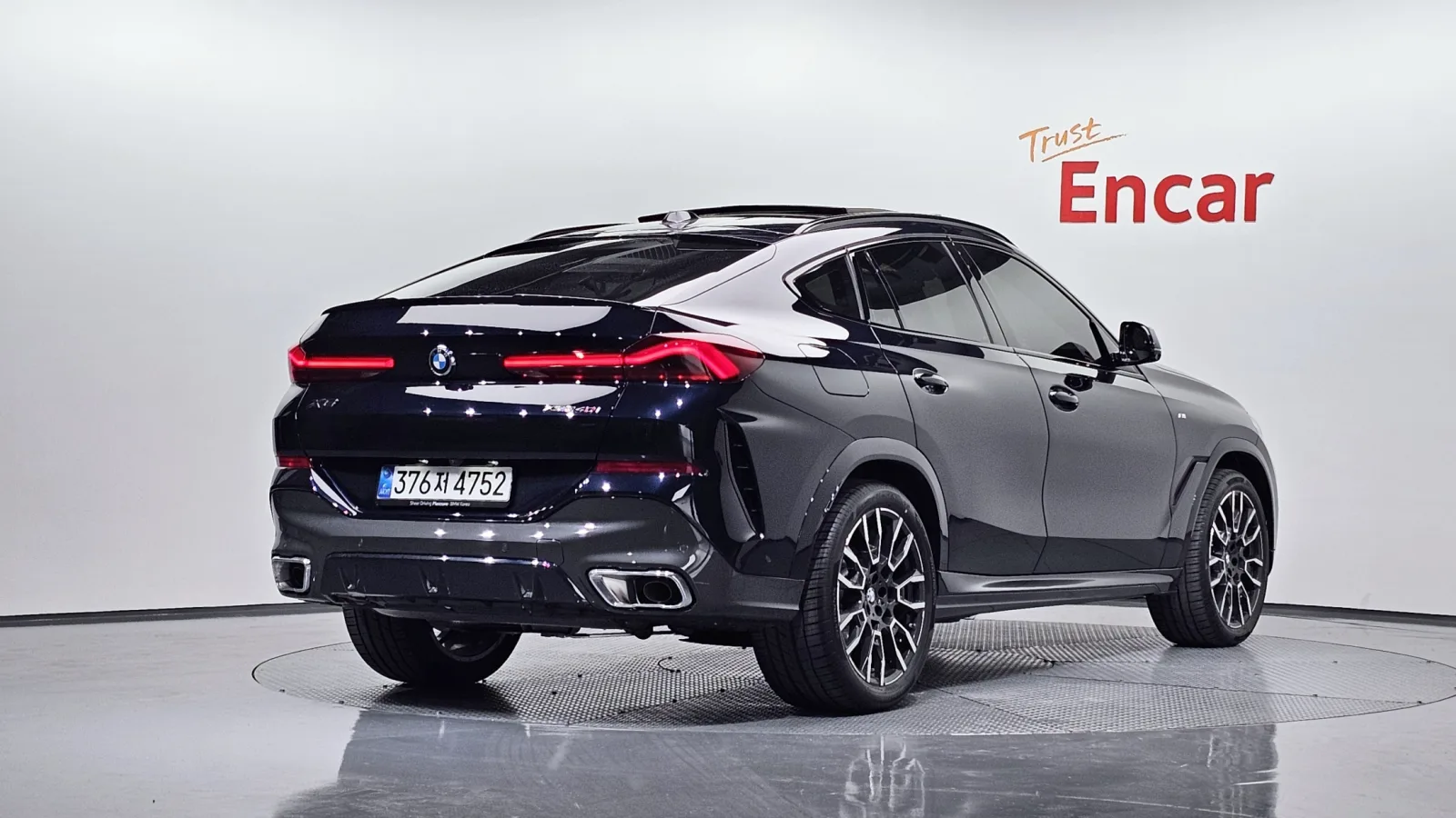 2026 BMW X6