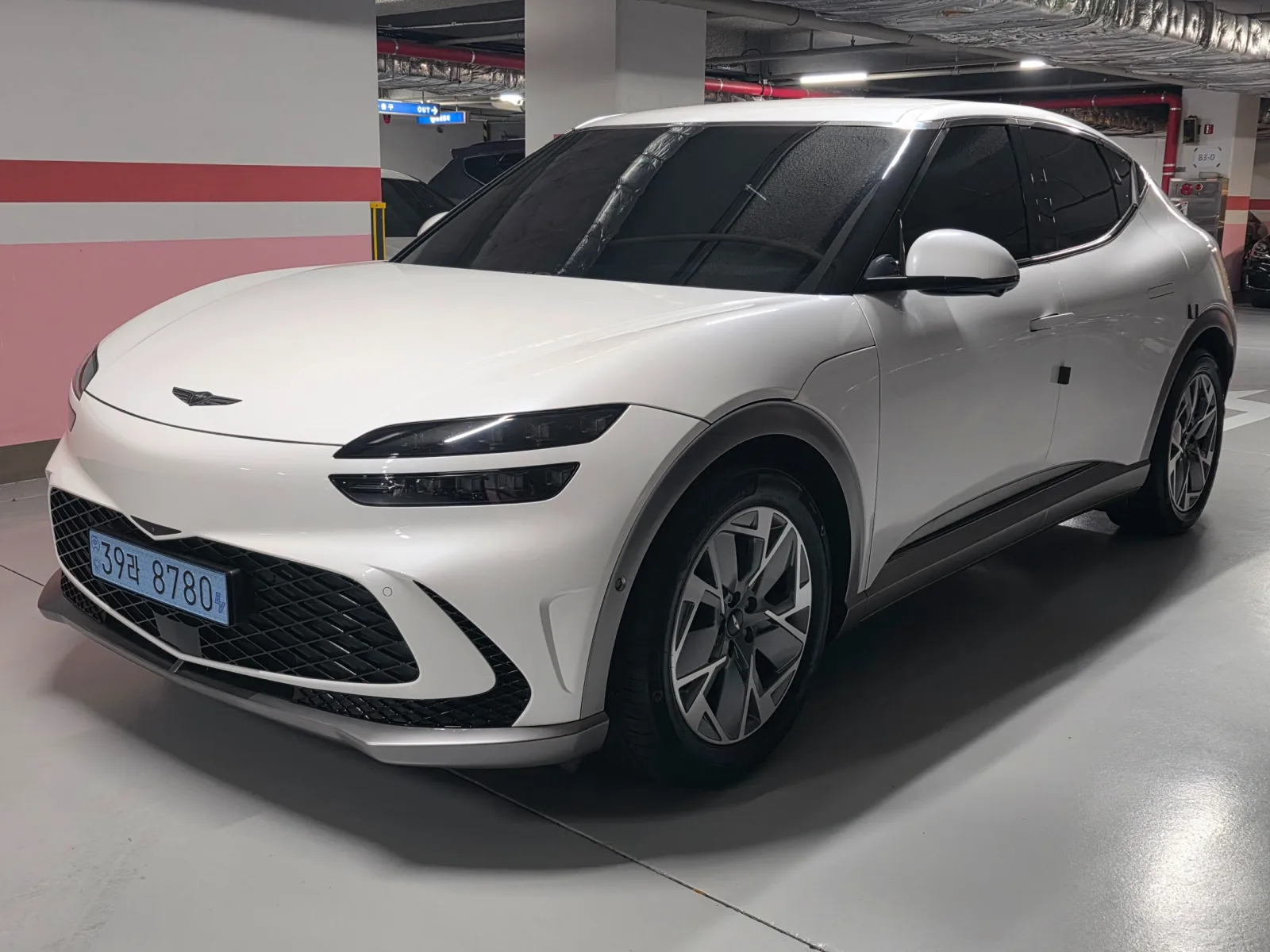2023 Genesis GV60