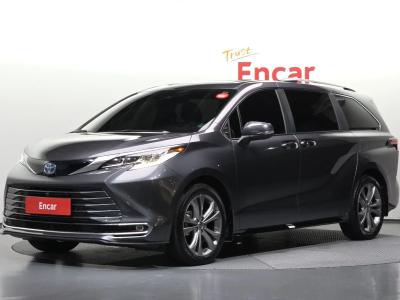 2025 Toyota Sienna