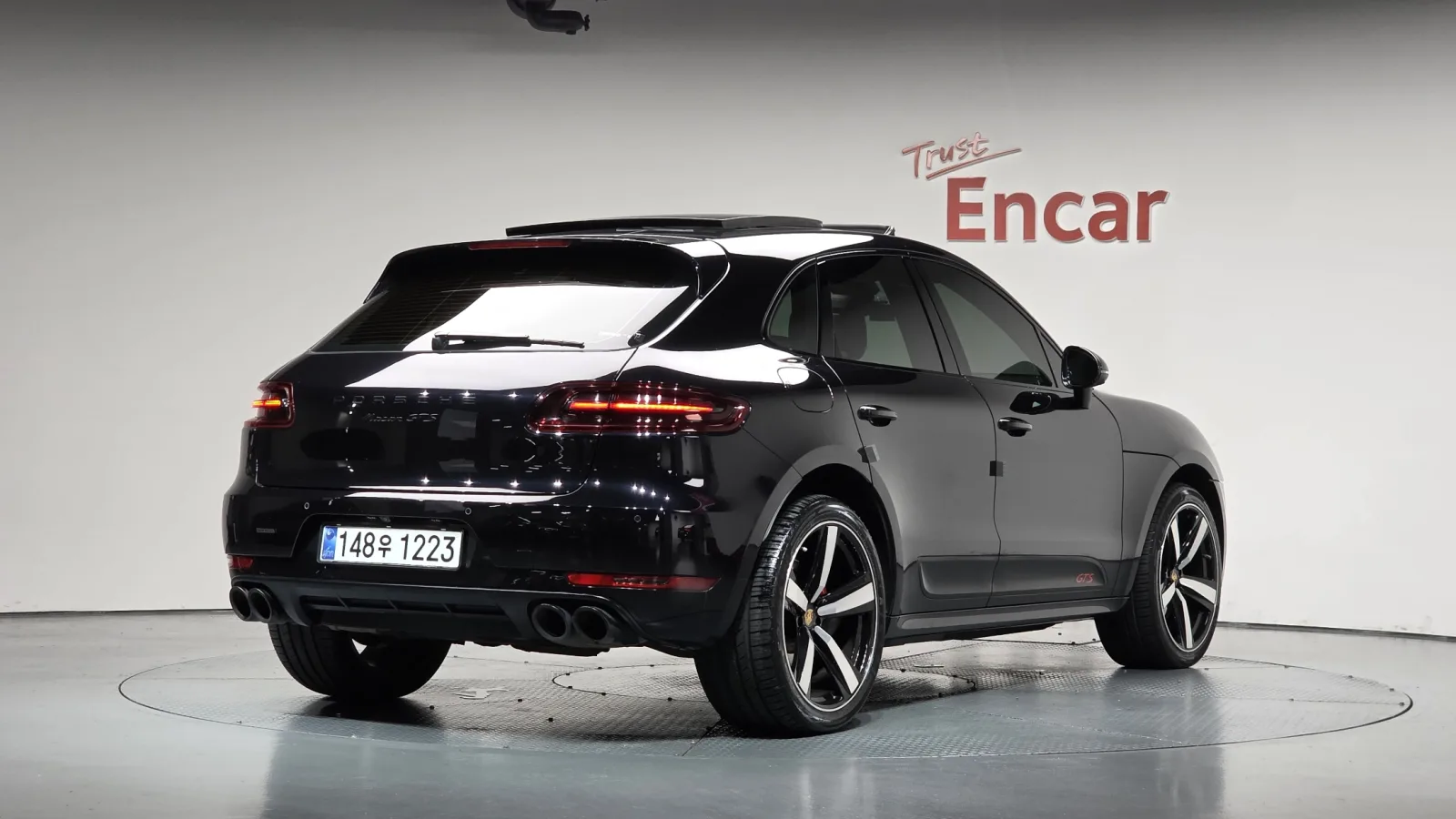 2017 Porsche Macan