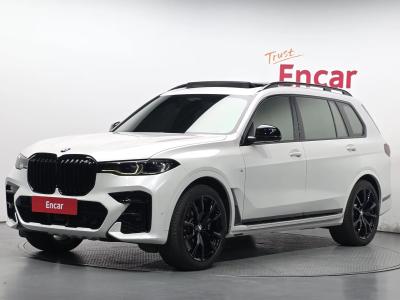 2021 BMW X7
