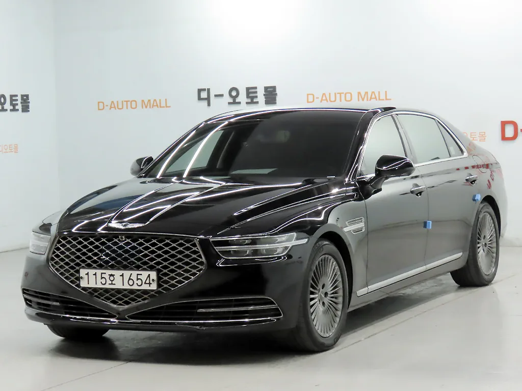 2021 Genesis G90