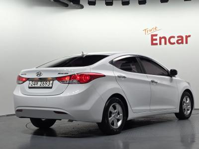 2012 Hyundai Elantra