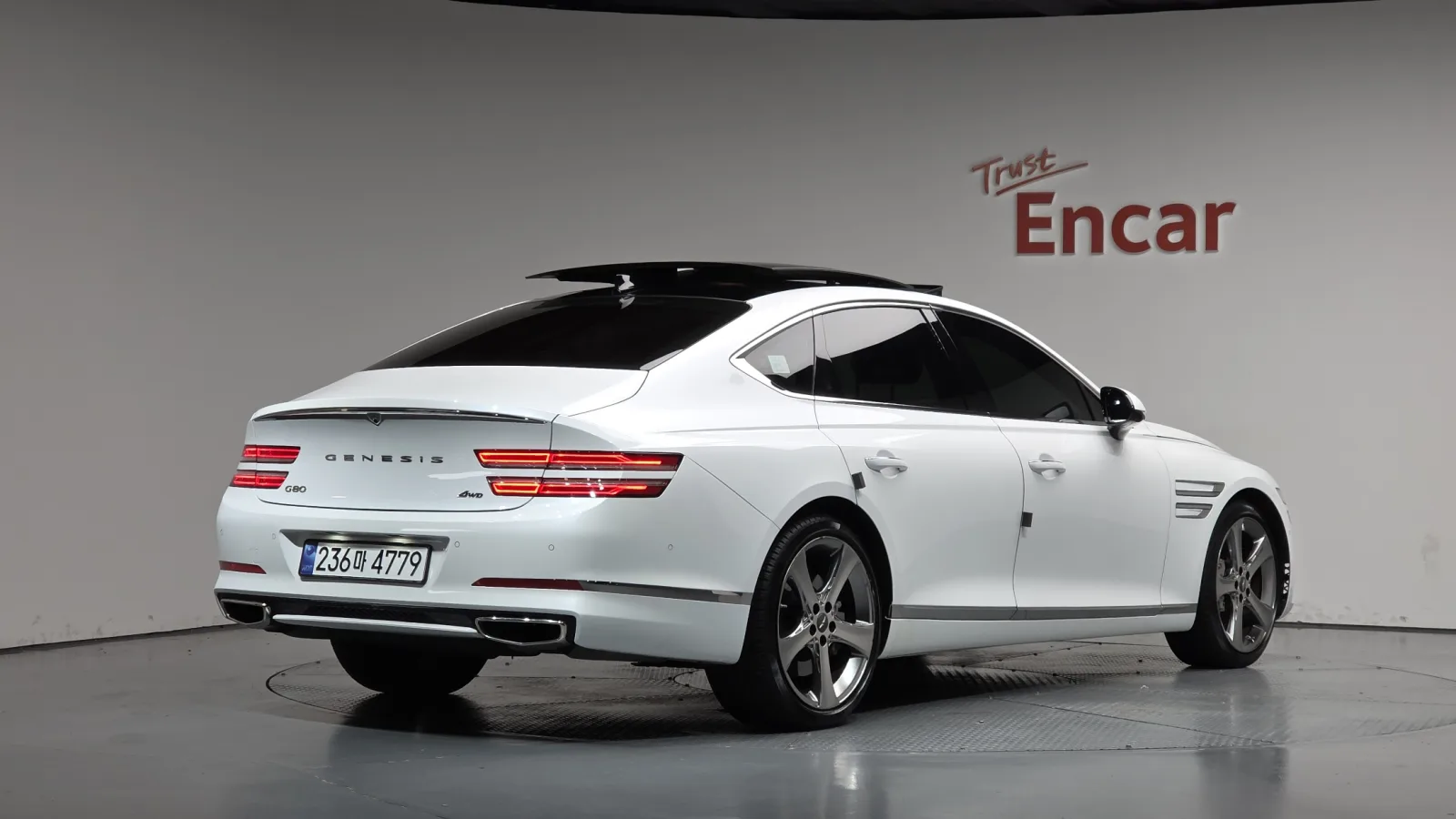2022 Genesis G80