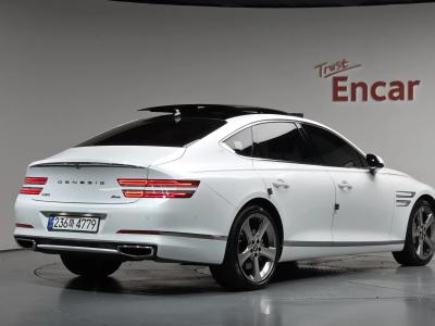 2022 Genesis G80