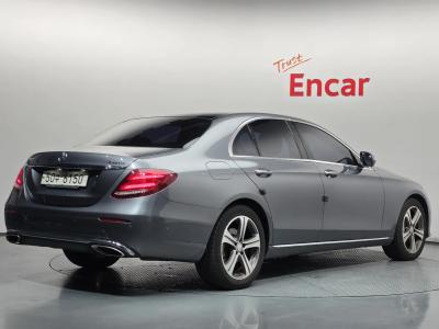 2017 Mercedes-Benz E-Class