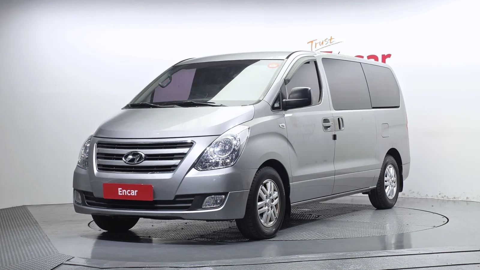 2017 Hyundai Starex