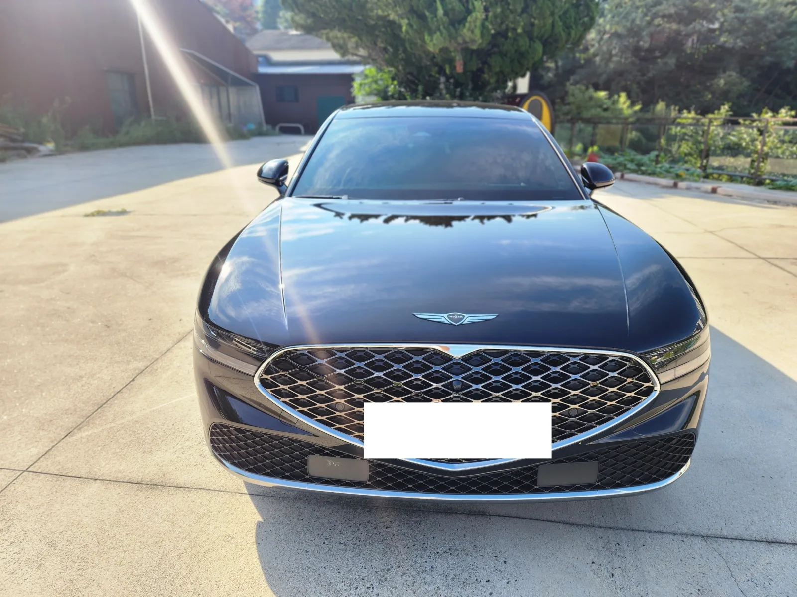 2022 Genesis G90