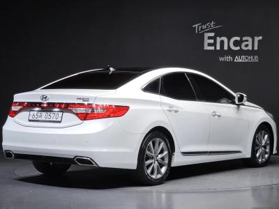 2016 Hyundai Grandeur