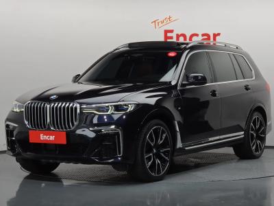 2022 BMW X7