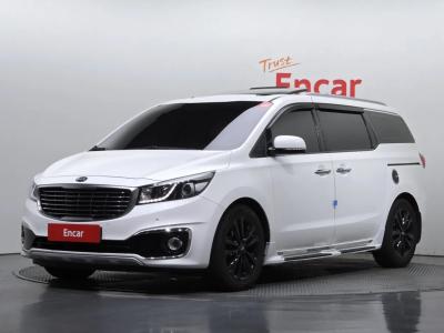 2015 Kia Carnival
