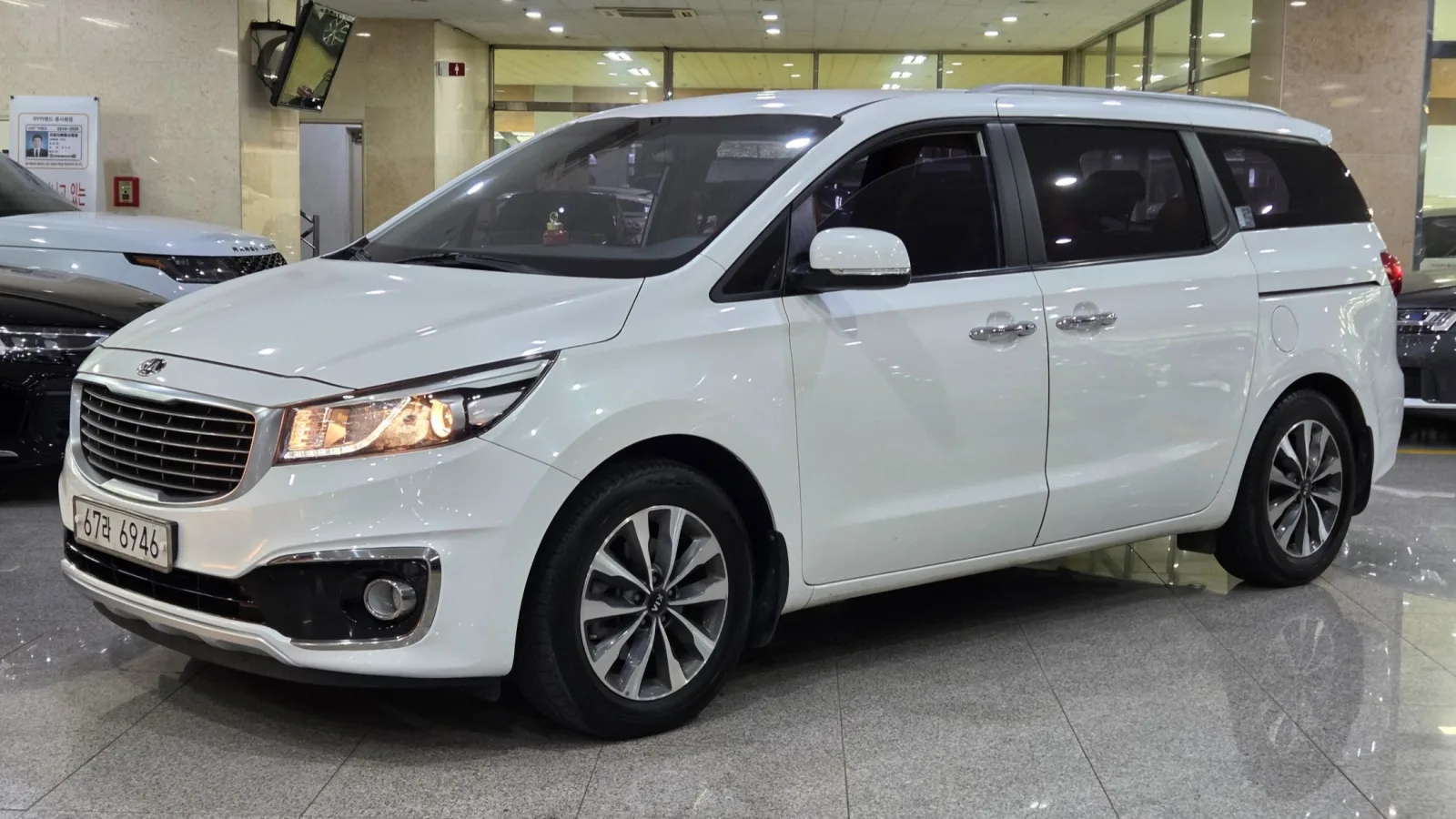 2015 Kia Carnival