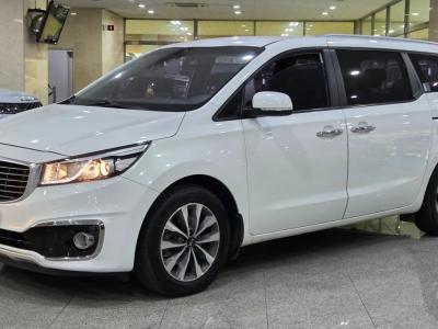 2015 Kia Carnival