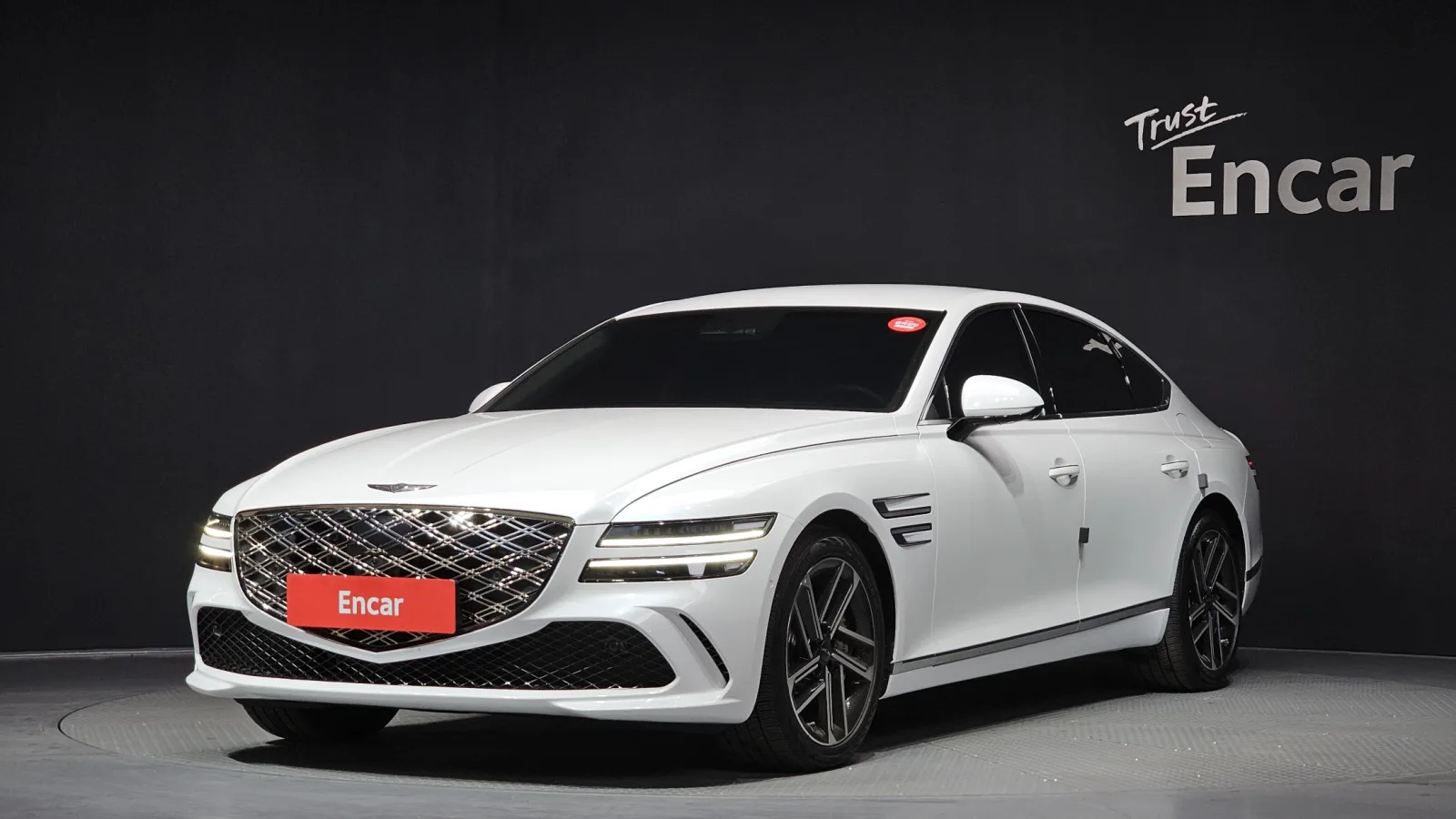 2025 Genesis G80