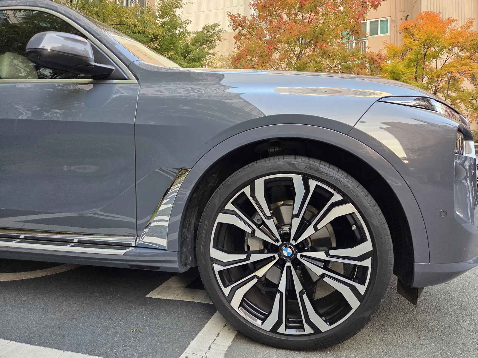 2023 BMW X7