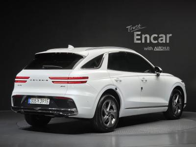 2025 Genesis GV70