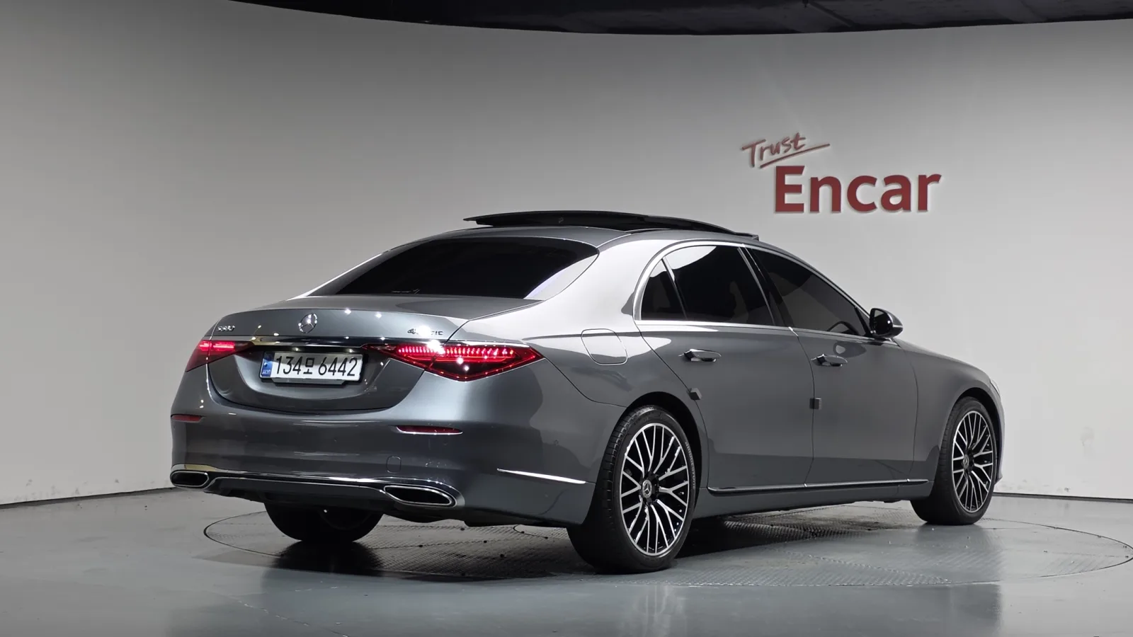 2022 Mercedes-Benz S-Class