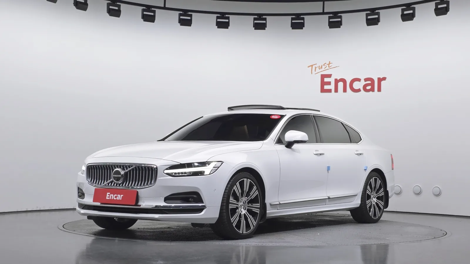 2025 Volvo S90