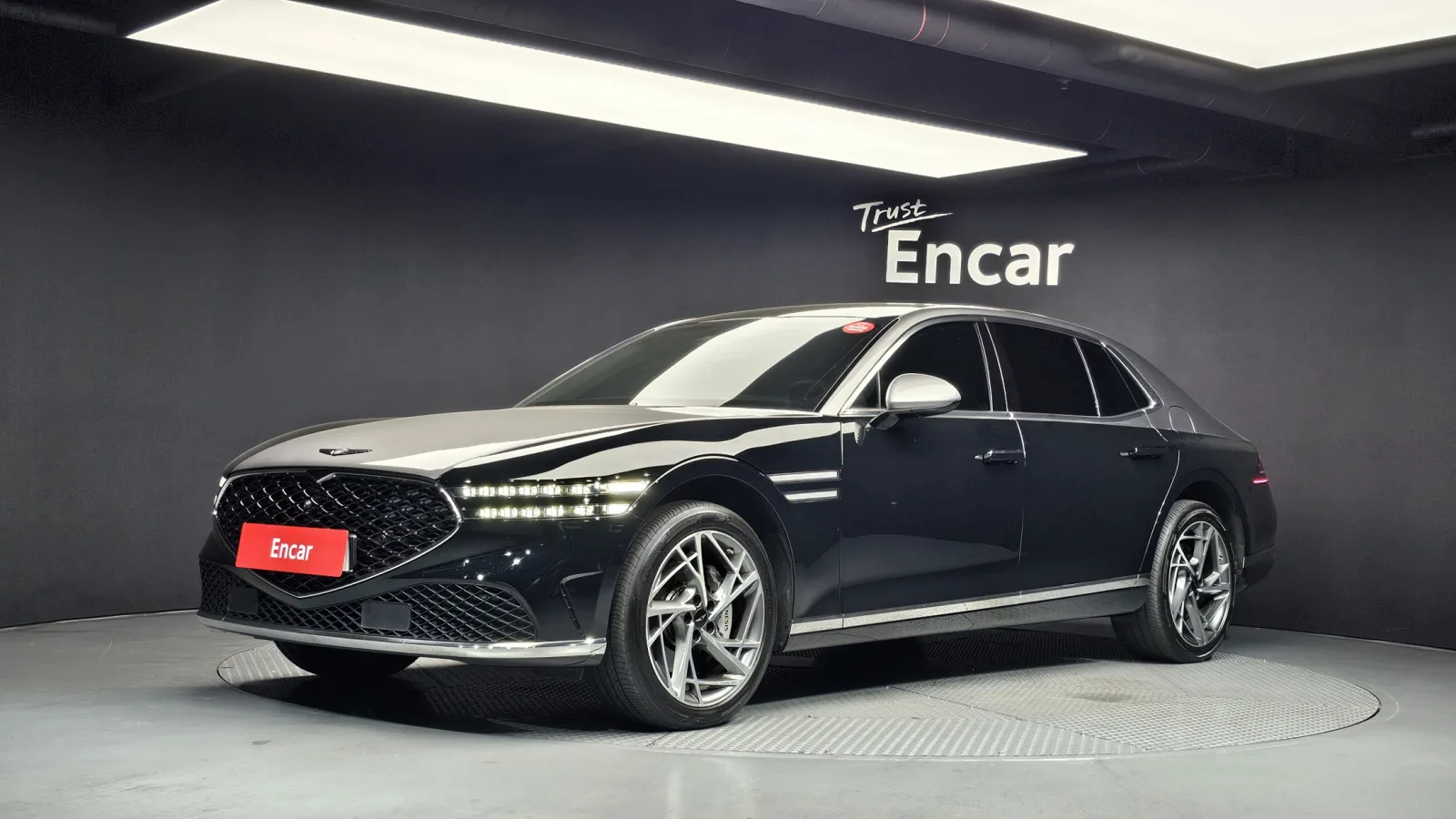2022 Genesis G90