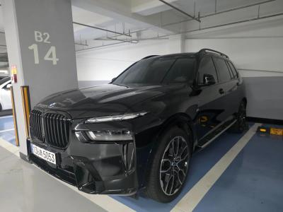 2025 BMW X7
