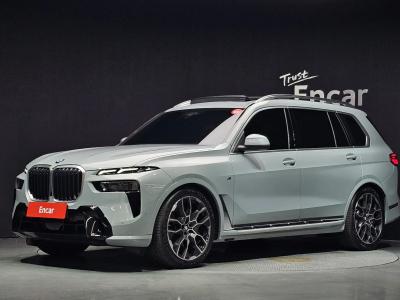 2025 BMW X7